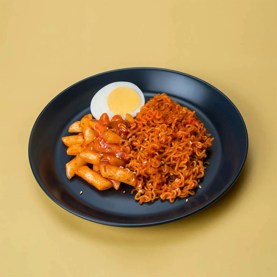 Yopokki Rapokki Cup - Gâteau de Riz et Ramen Kimchi