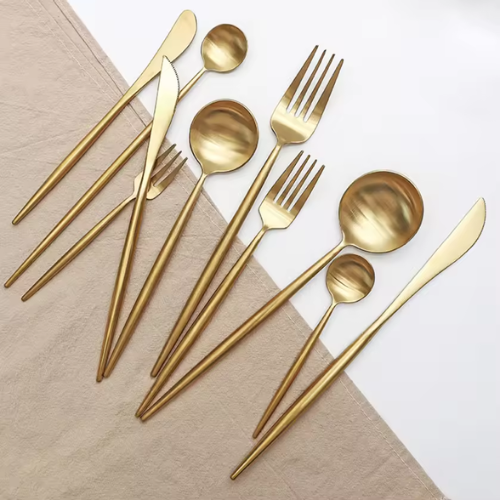 Grande Cuillère Dorée