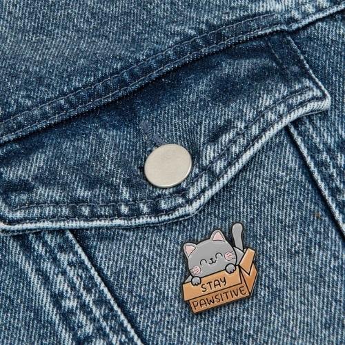 Pin's Kawaii fun - Stay Pawsitive