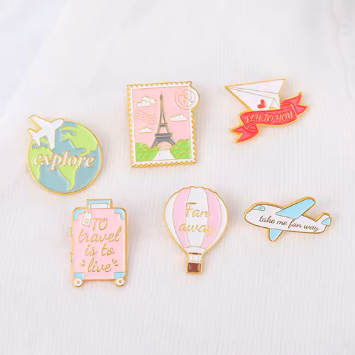 Pin's Kawaii Travel - To travel is to live