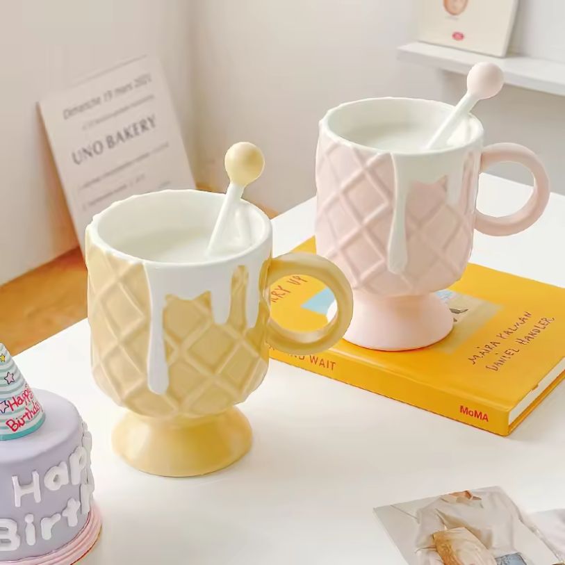 asse Kawaii Crème Glacée avec Cuillère - Marron
